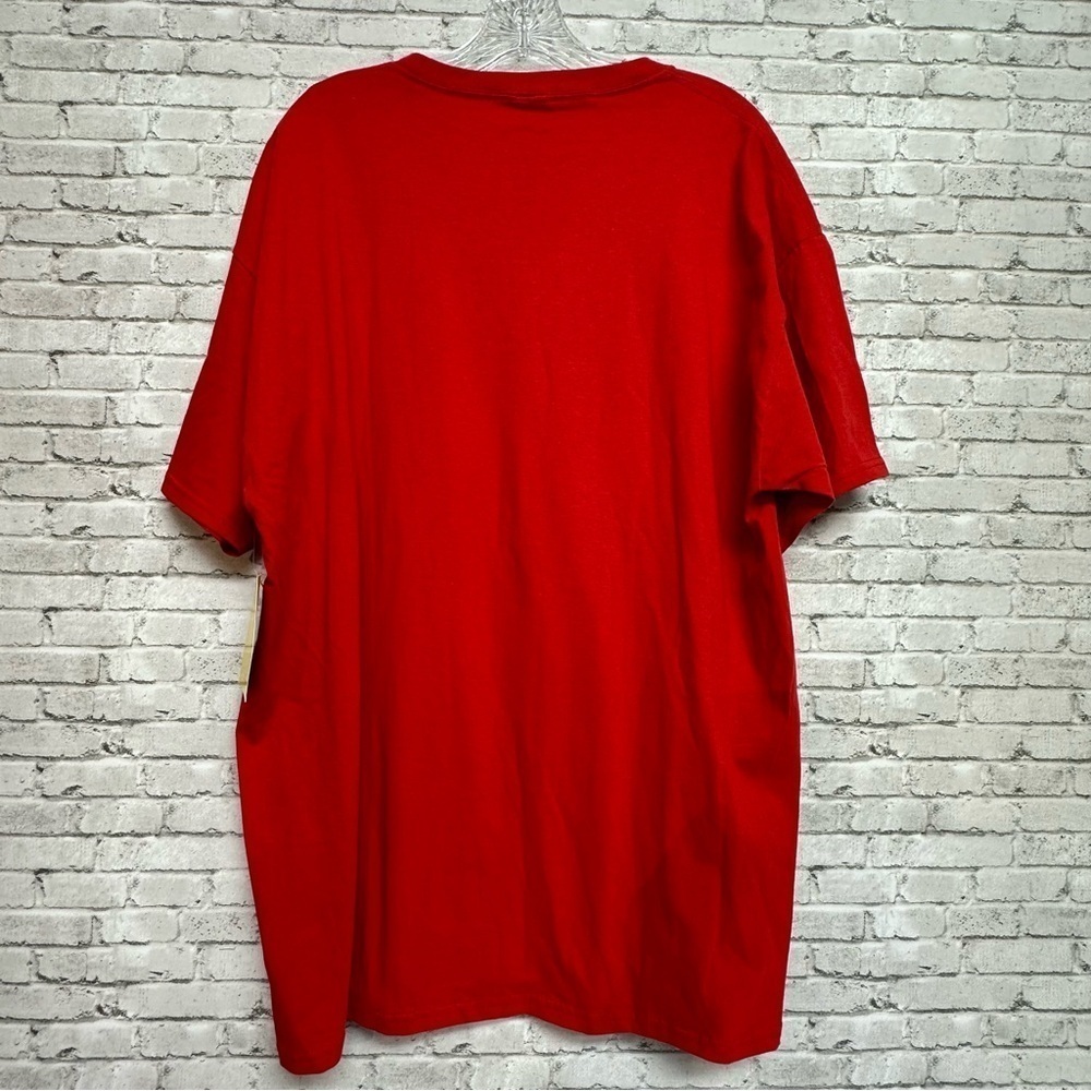 DISNEY Mickey Mouse MOM Women's Size XL Graphic T-Shirt Red Short Sleeve Tee NEW - Picture 2 of 7
